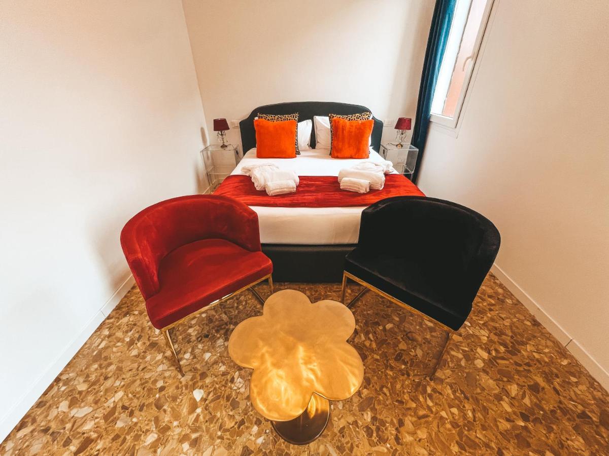 Le Luxury Lagoon Apartment *