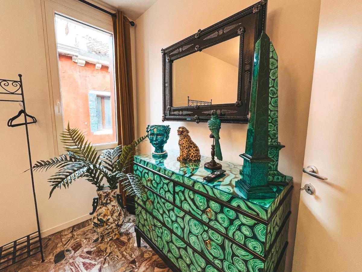 Le Luxury Lagoon Apartment *