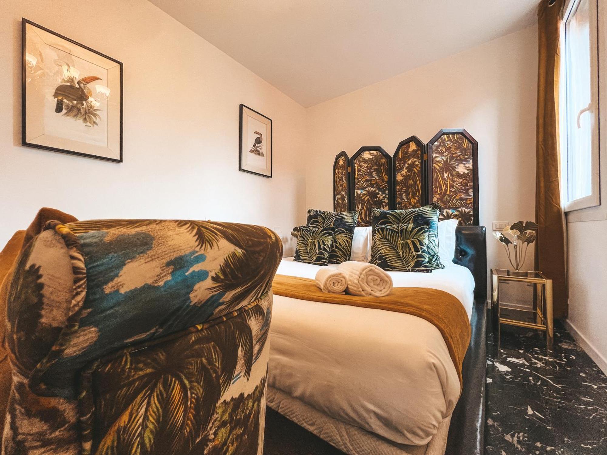 Le Luxury Lagoon Apartment
